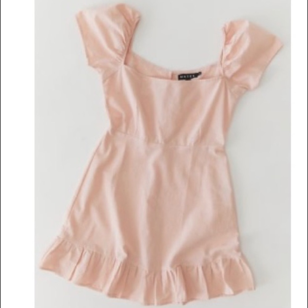 Motel Sayami cotton ruffle mini dress in peach size small NWT .